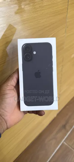 New Apple iPhone 16 256 GB Black