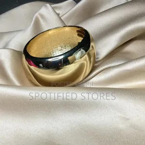 Gold Cuff Chunky Bangles