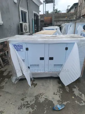 High Standard 25kva Perkins Generator - Offer Avr | Dc Panel
