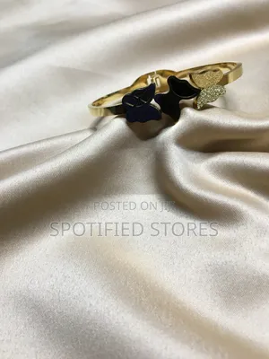 Classy Gold Bracelet
