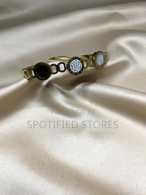 Simple Gold Bracelet