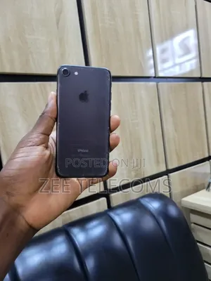 Apple iPhone 7 128 GB Black