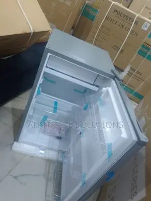 Aeon 90 L Frost‐Cooled D‐Frost Compact Fridge