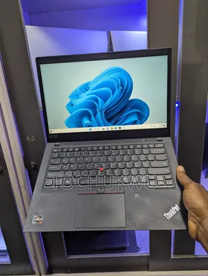 Laptop Lenovo ThinkPad T14 G2 16GB AMD Ryzen 7 SSD 256GB