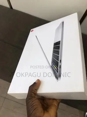 Laptop Apple MacBook 2018 8GB Intel Core I5 SSD 256GB