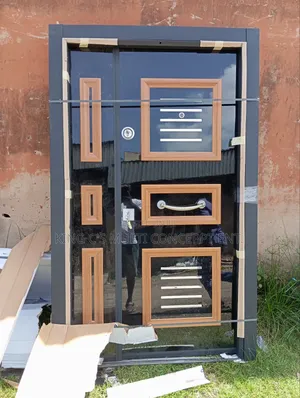 Fresh Arrival 4ft Entrance Luxury Security Door