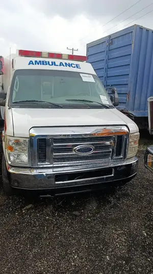 Ford E350 2008 White