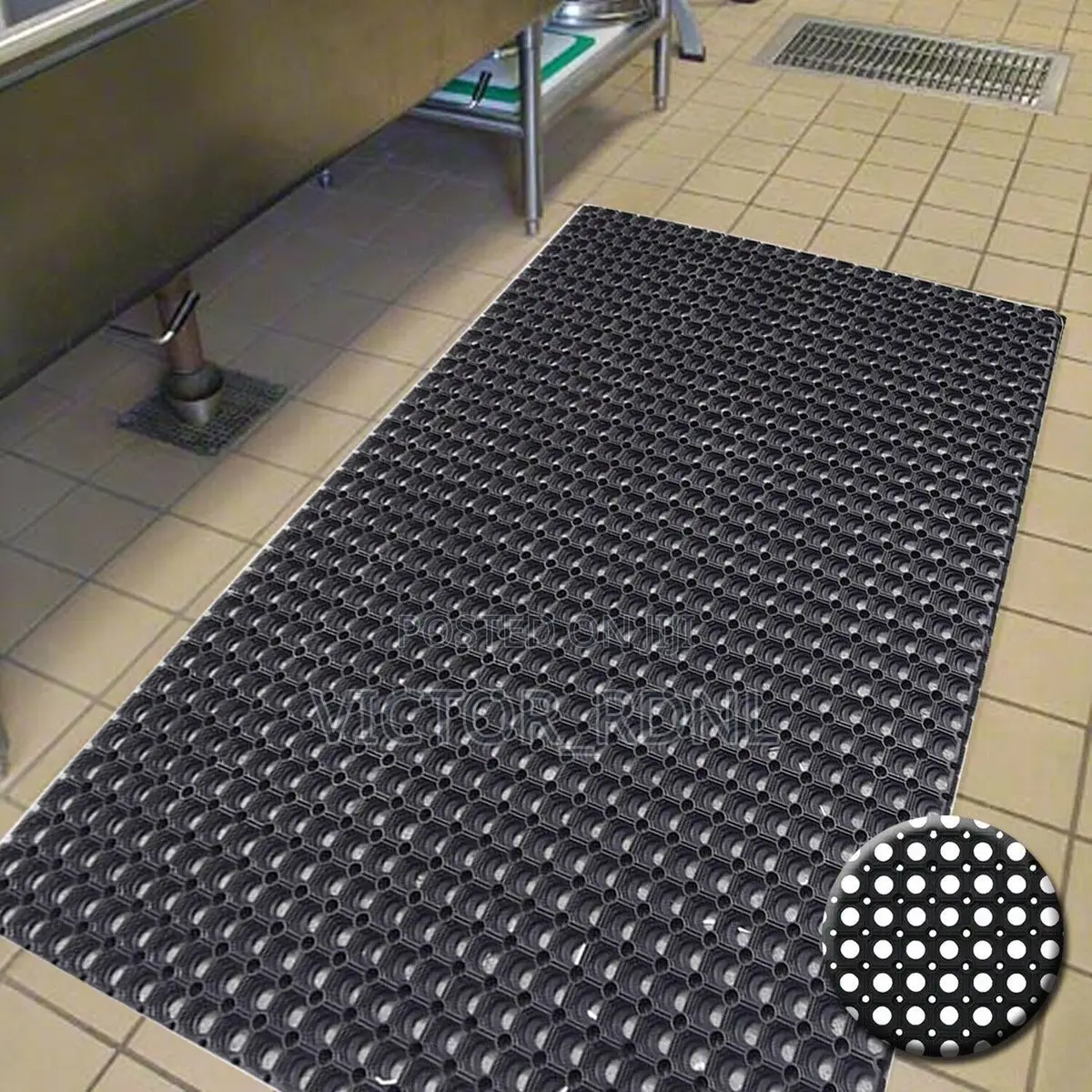 Hole Foot Mat