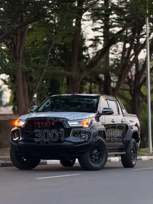 New Toyota Hilux 2024 Black
