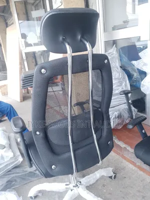 Conference/Office Chair With Head Rest