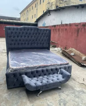 Quality Upholstery 6by6 Padded Bed