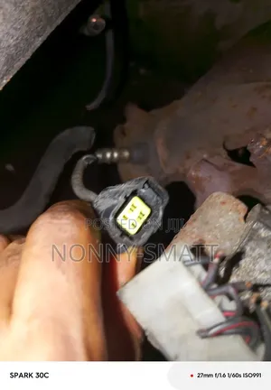 Oxygen Sensor With Exhaust Manifold for Mazda MPV/626