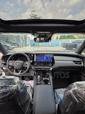 New Lexus RX 2024 Off white