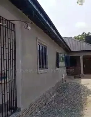 3bdrm Bungalow in Ughoton, Warri for sale