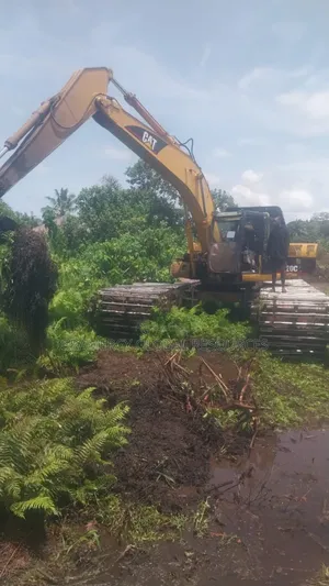 Clean Nigerian Used Swamp Buggies Excavator for Sale