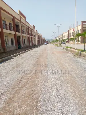 Ultra Modern Market 15 Square Meters for Sale