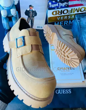 Chunky Buckle Suede Shoes