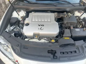 Lexus ES 350 FWD 2014 White