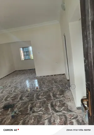 Selfcon for Rent in Diamond Estate.