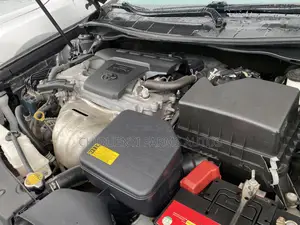 Toyota Camry XLE 4dr Sedan (2.5L 4cyl 6A) 2013 Gray