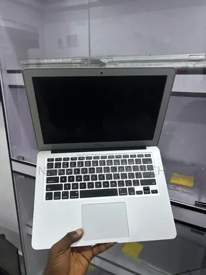 Laptop Apple MacBook Air 2017 8GB Intel Core I5 SSD 256GB