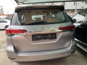 Toyota Fortuner 4.0 AWD 2020 Silver