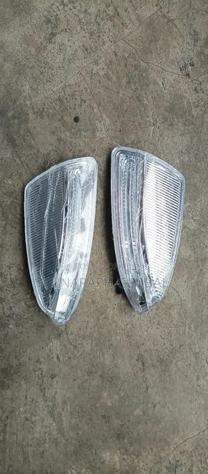 Mercedes Benz Side Mirror Light Blinker