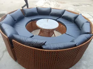 Garden Chairs With Table
