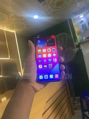 Apple iPhone 11 Pro Max 64 GB Green