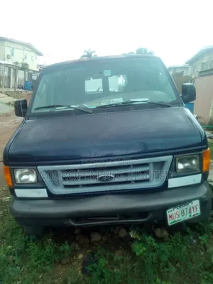 Ford E250 2006 Blue