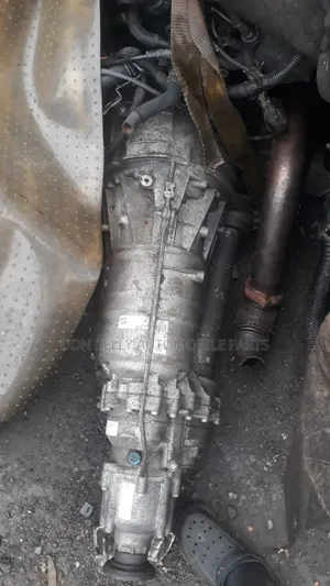 Audi Q5 Gear Box 3.2 Available