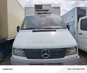Mercedes-Benz Sprinter 2005 White