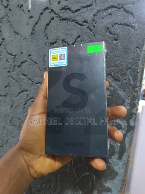 New Samsung Galaxy S22 5G 128 GB Orange