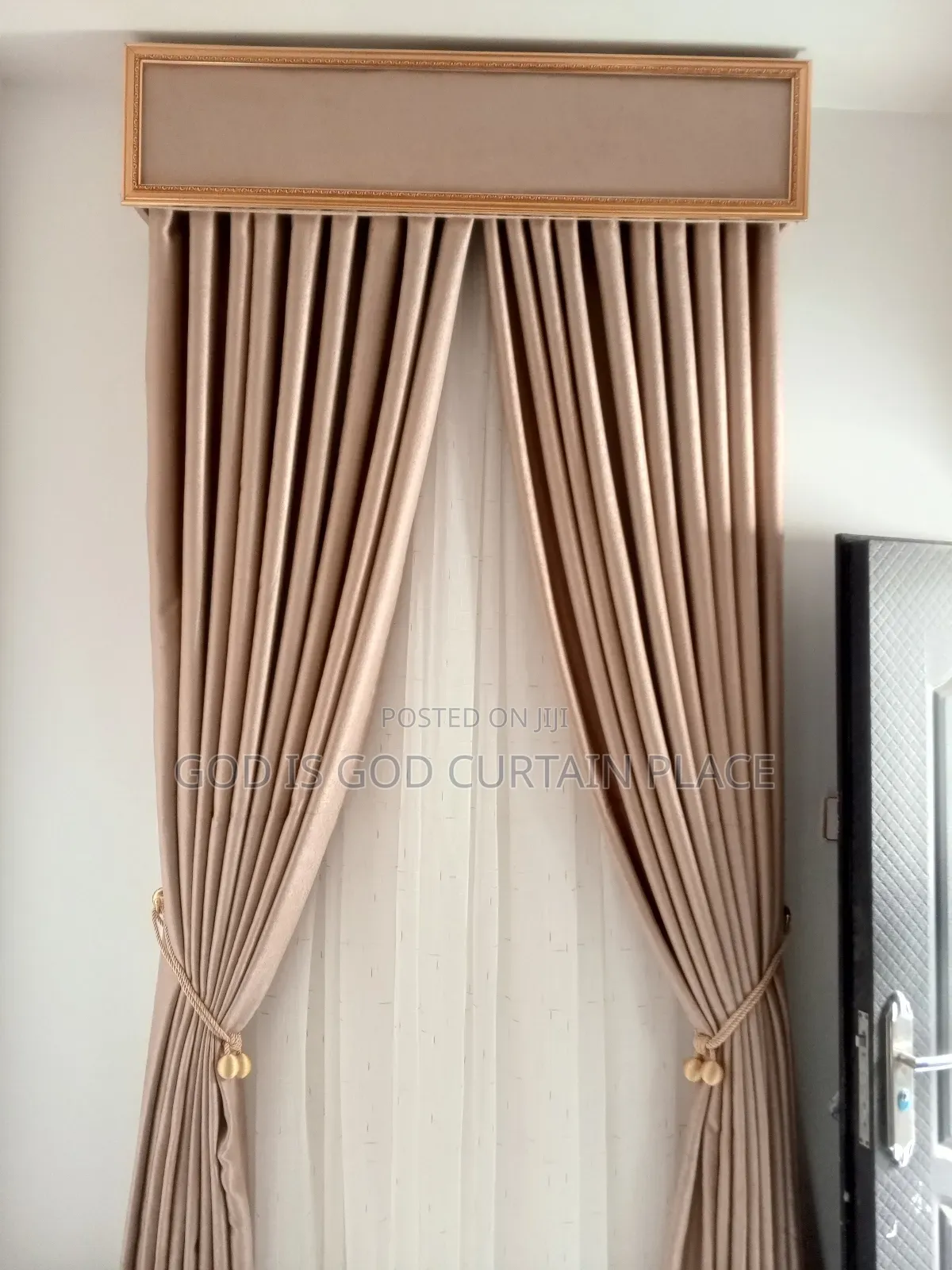 Turkey Curtain