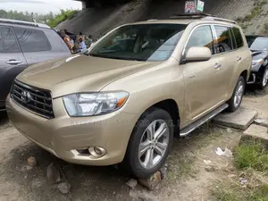 Toyota Highlander Sport 4x4 2009 Gold