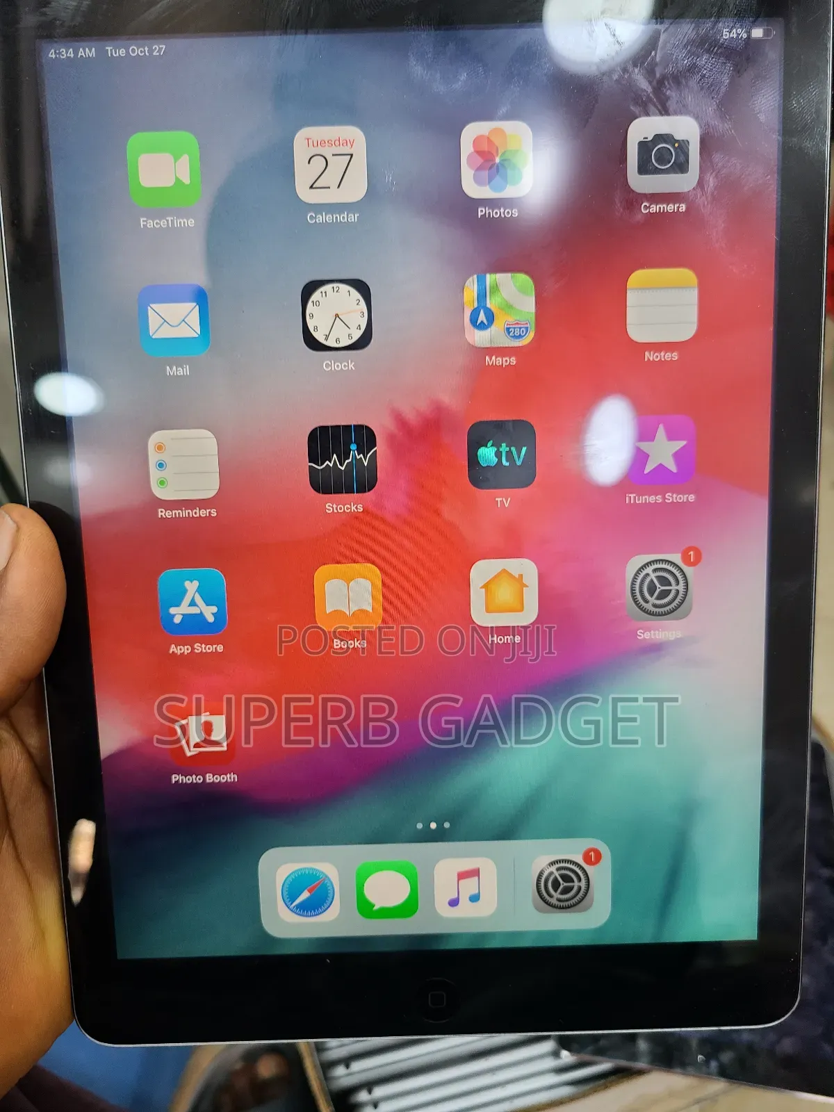 Apple iPad Air 16 GB Gray