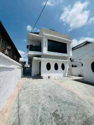 4bdrm Duplex in Ikeja for sale