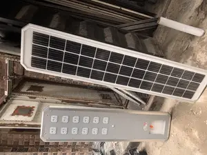 Felicity D2 80w Industrial Solar Streetlights With 12eyes