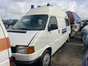 Volkswagen Transporter 2006 White