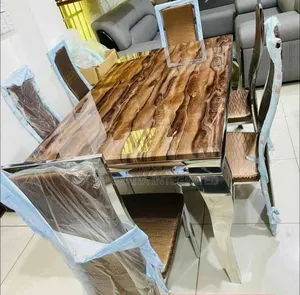 Quality Dinning Table With 6 Chairs