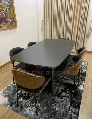 Portable Dining Set With 6 Seaters