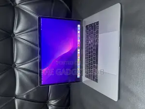 Laptop Apple MacBook Pro 2017 16GB Intel Core i7 SSD 1T