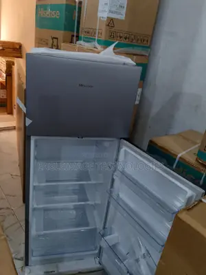 Well‐Lit Hisense 205 L Fridge With Led Interior - Ref 205 Dr