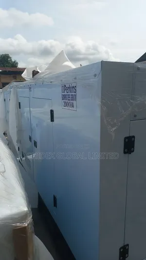200kva Perkins Soundproof Diesel Generator 100% Copper Coil