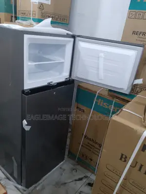 Quiet‐Operation Hisense 205 L Double Door Refrigerator