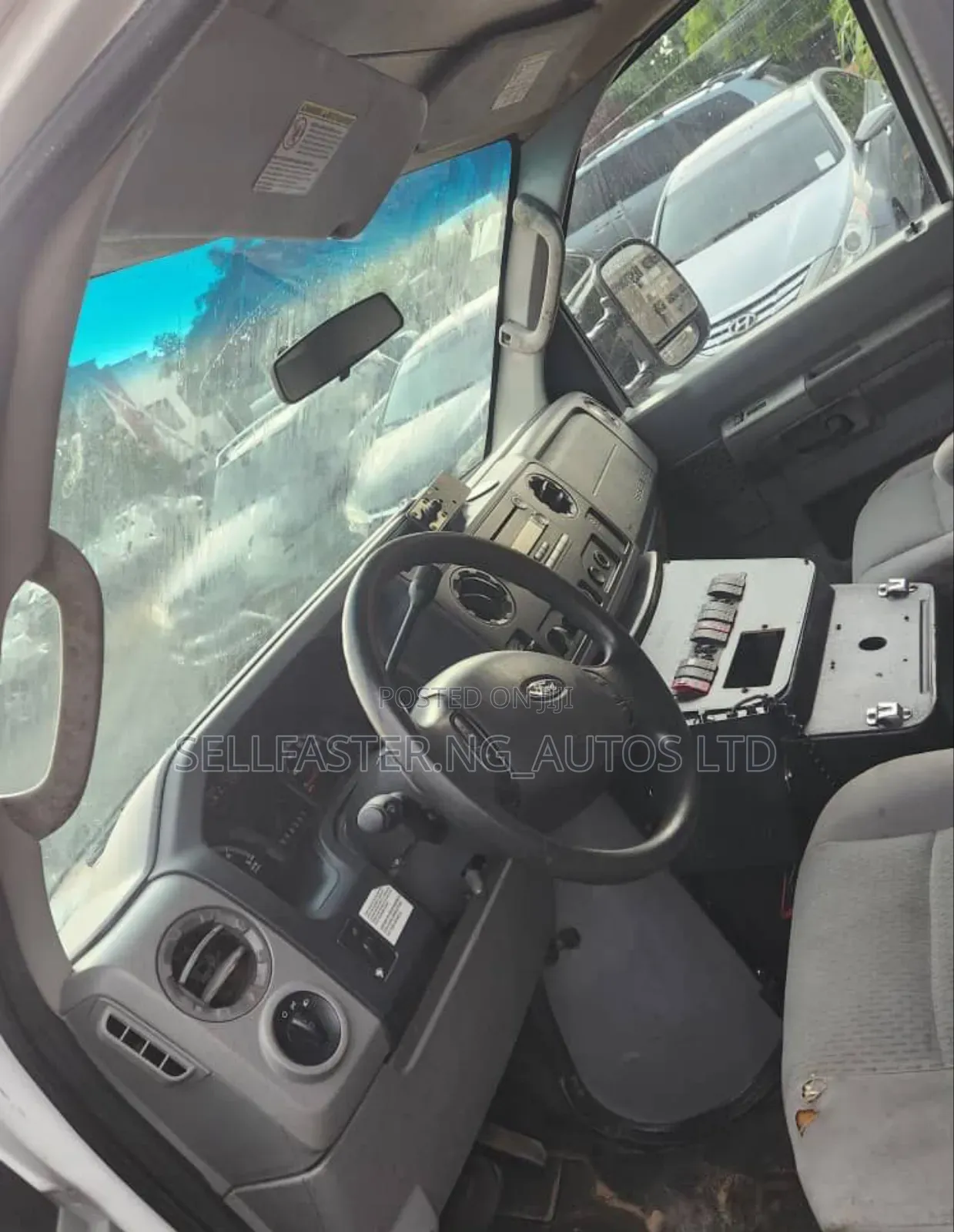 Ford Transit 2010 White
