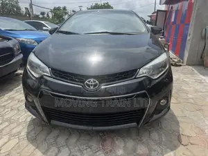 Toyota Corolla 2015 Black