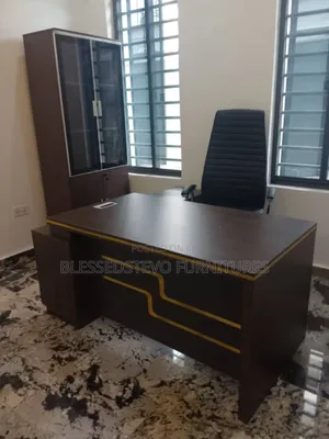 Luxury HDF Office Tables 1.6 Meter
