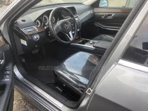Mercedes-Benz E350 Base 4Matic Sedan AWD (3.5L 6cyl 7A) 2014 Gray