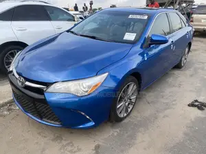 Toyota Camry SE 4dr Sedan (2.5L 4cyl 6A) 2016 Blue